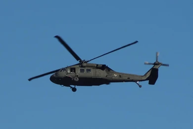 UH 60 BLACKHAWK WALLPAPER   (