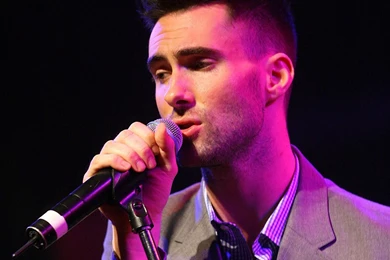 Adam Levine Singer HD Wallpaper.jpg