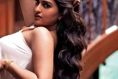 Sonakshi Sinha Latest Hot Spicy Stills,Bollywood Models Unseen Hot ...