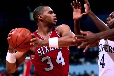 Kawhi Leonard Gets Offensive Tips From Charles Barkley   YouTube