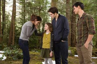 1280x720 Breaking Dawn Part 2: Renesmee Desktop PC And Mac Wallpapers