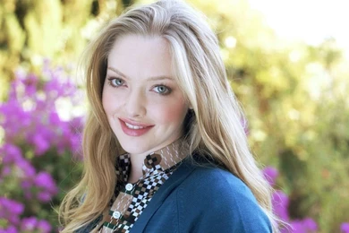 Amanda Seyfried Wallpapers