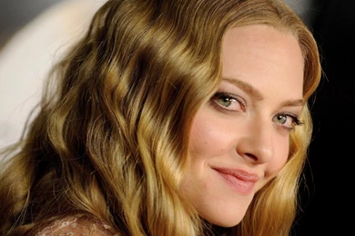 Amanda Seyfried Wallpapers