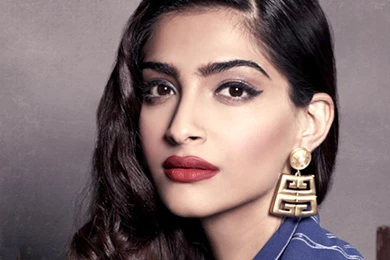 Sonam Kapoor Bollywood Actress HD Wallpapers