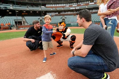 Lego Buster Posey Looks Just Like The Real Buster And His Son ...