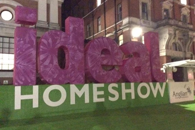 Designer Wallpapers Online   London