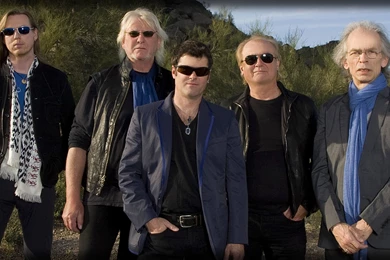 Download Wallpapers 1920x1080 Yes, Glasses, Band, Sky, Outdoor Full ...