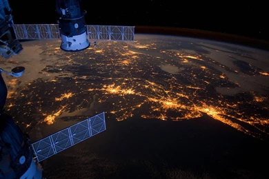 Earth From Space At Night Free Wallpapers : Other Wallpapers ...