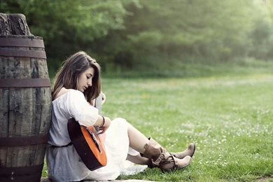 Girl Playing With Guitar Wallpapers – Daily Backgrounds In HD