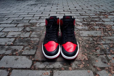 Wallpapers Wednesdays: Air Jordan I “Bulls”