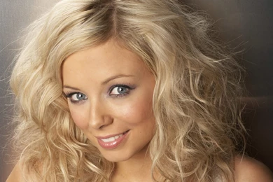 Top Elisha Cuthbert 67 Wallpapers