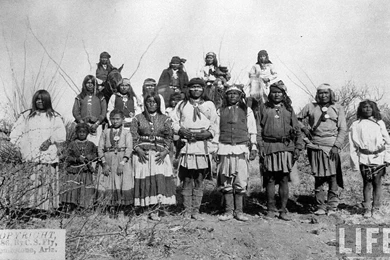 BAND OF CHIRICAHUA APACHE INDIANS WALLPAPER   (