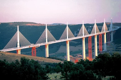 Cầu Cạn Millau