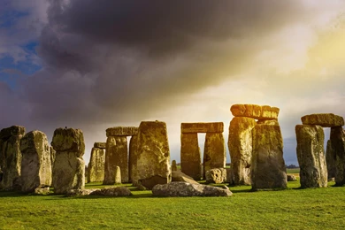 2560x1440 Stonehenge Wallpapers