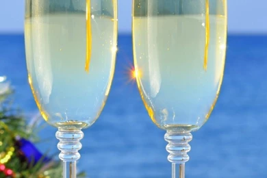 Wallpaper: Holiday, Tree, Sand, Glass, Gift, Beach, Ocean, The Sea ...