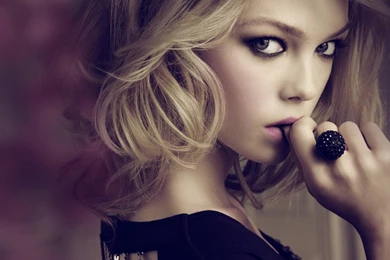 Siri Tollerod Norwegian Models Wallpapers HD Free Download