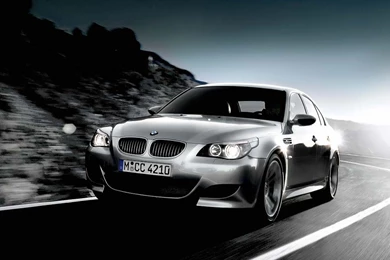 BMW Downloads : BMW M5 Sedan Wallpapers