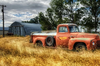 Download Wallpapers 3840x2160 Truck, Garage, Field, Farming, Column ...