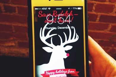 FREE Max Level Cuteness Holiday Wallpaper!