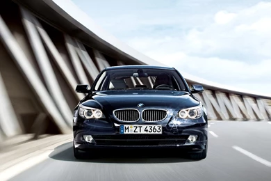BMW Downloads : BMW 5 Series Sedan Wallpapers