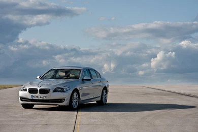 2011 BMW 5 Series: New Wallpapers And Videos