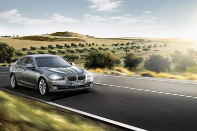 BMW 5 Series Sedan : Images And Videos