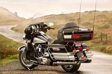 Wallpapers: Harley Davidson Ultra Classic Electra Glide FLHTCU ...