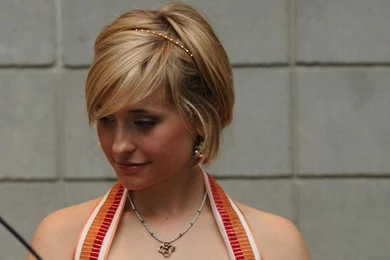 Alison   Allison Mack Wallpapers (35382740)   Fanpop
