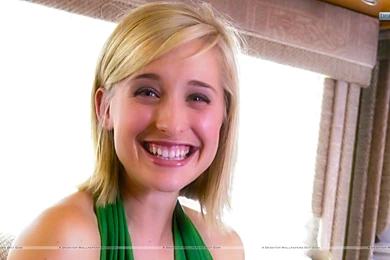 Allison Mack Wallpapers, Photos & Images In HD