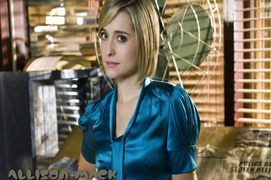 Allison Mack   Allison Mack Wallpapers (24301236)   Fanpop
