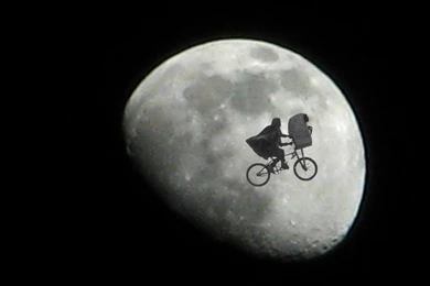 Moon Et – Space Moons HD Desktop Wallpapers