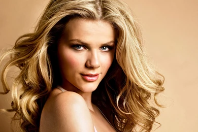 Brooklyn Decker Wallpapers