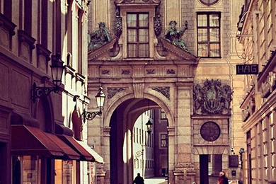 Beautiful City iPad Wallpapers Download