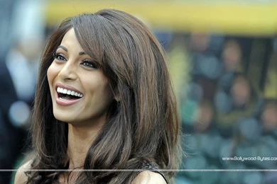 Raaz 3 WideScreen HD Wallapers – Starring Emraan Hashmi, Esha ...