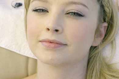 Elisabeth Harnois 2013