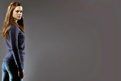 Bonnie Wright Hd Wallpapers