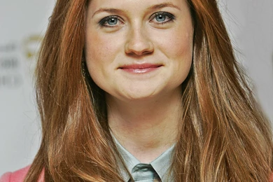 Children BAFTA bonnie wright.jpg