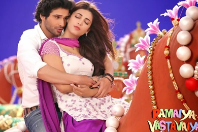 Girish Kumar and Shruti Haasan in Ramaiya Vastavaiya Movie Stills ...
