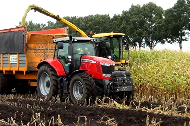 NH FX60 Met Massey Ferguson 7620   YouTube
