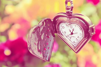 Love Heart Pendant Clock Hd Wallpapers
