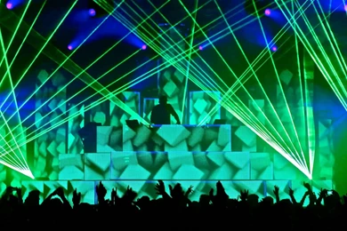 Pretty Lights   Hot Like Sauce (Live At Ultra 2012) HD AUDIO   YouTube