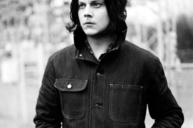 599x373px 35.94 KB Jack White