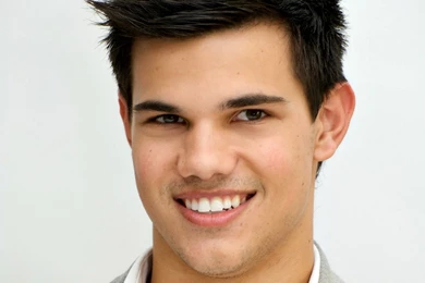 Taylor Lautner Wallpapers For PC
