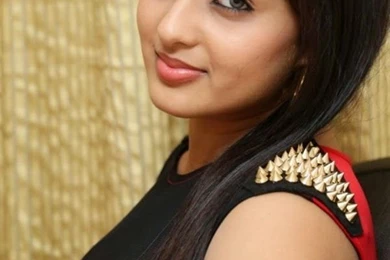 Cinemesh: Nikesha Patel Hot Photos