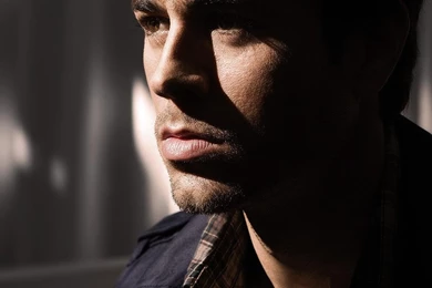 Enrique Iglesias Wallpaper 0105   Enrique Iglesias   Official Website