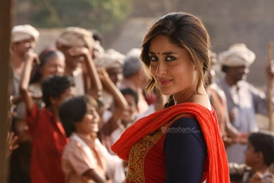 Kareena Kapoor High Resolution Image 56002   Glamsham.