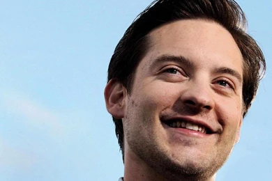 Tobey Maguire Smile Wallpapers
