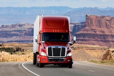 FREIGHTLINER Semi Tractor Transport Truck Wallpapers