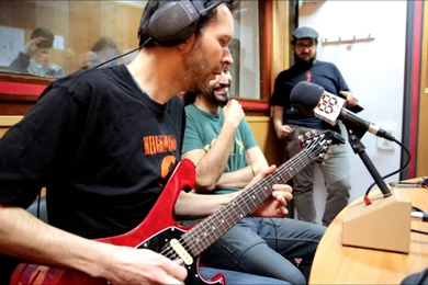 Paul Gilbert   Tel Aviv Blues   88FM   בן רד   נותן ברוק   YouTube