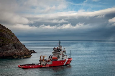 545998_coast_guard_st_johns_newfoundland_canada_2048x1367_www.Gde Fon.com.jpg